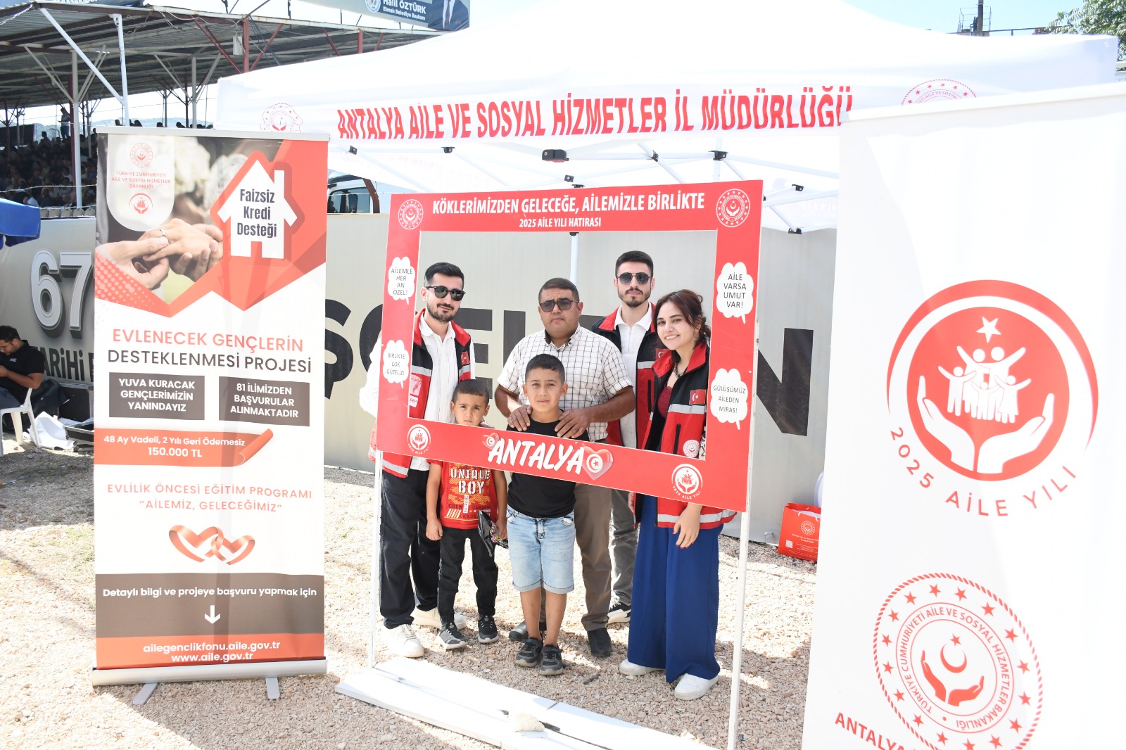 Antalya 673. Elmalı Yağlı Güreş Müsabakasında Aile Yılı Tanıtımı