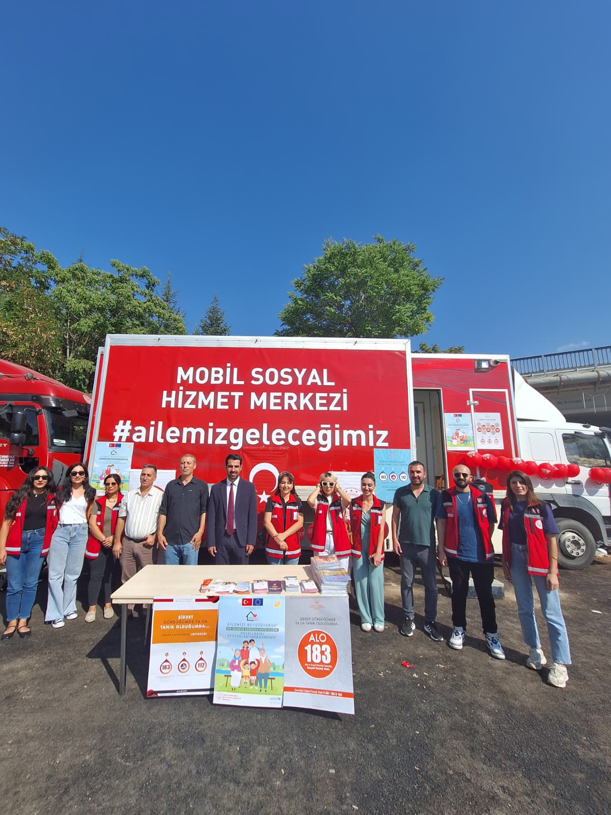 Mobil Sosyal Hizmet Tırı Tunceli’de Vatandaşlara Hizmet Vermeye Başladı