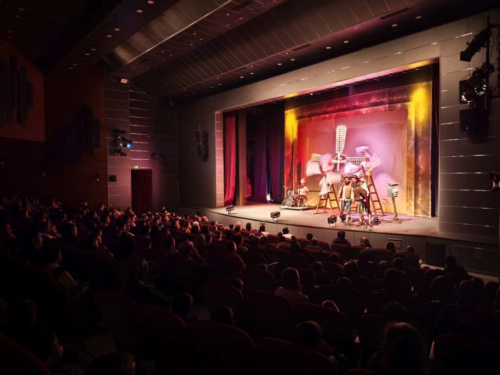 Erzurum’da Ebeveyn Kaybı Yaşamış Çocuklarla Tiyatro İzlendi