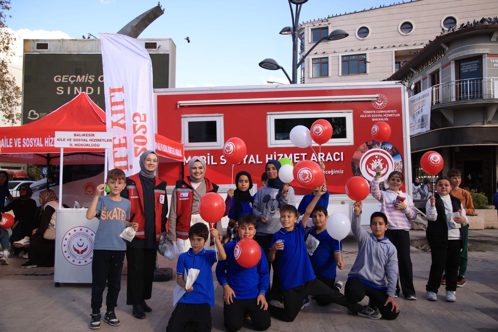 Balıkesir’de Depremden Etkilenen Çocuklara Yönelik Psikososyal Destek Çalışmaları Devam Ediyor