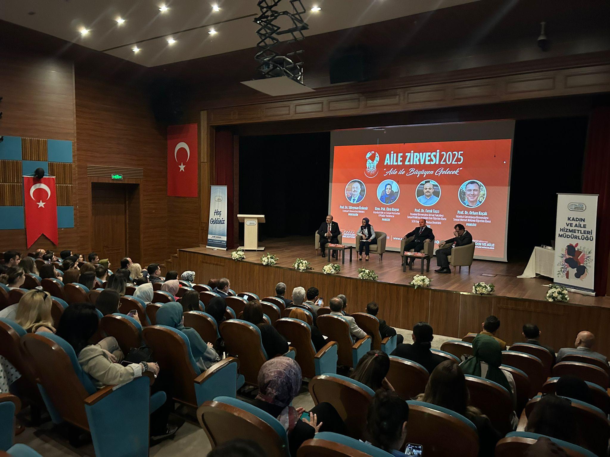 İstanbul’da “Aile Zirvesi 2025” Gerçekleştirildi