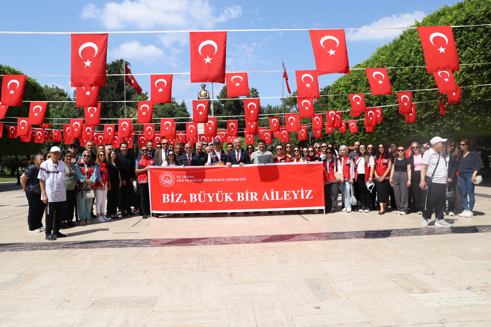  15 Mayıs Uluslararası Aile Günü Yurt Genelinde Kortej Eşliğinde Kutlandı