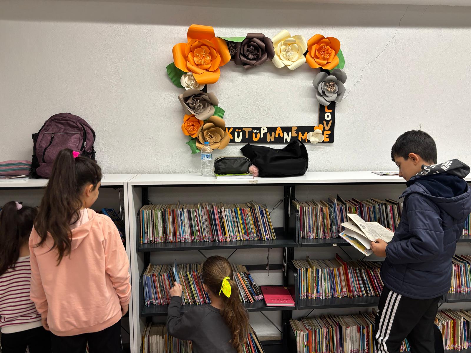 Manisa Soma’da 12 Kasım Dünya Kitap Günü Vesilesiyle Etkinlik Düzenlendi