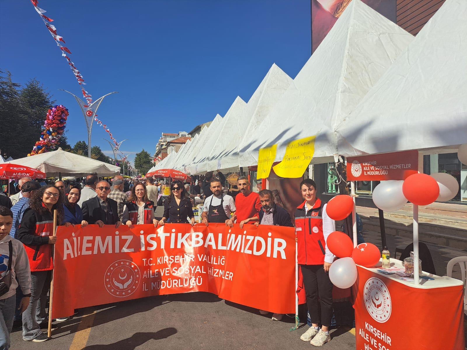 Kırşehir’de Düzenlenen 34. Ceviz Festivalinde Aile Yılı Tanıtımım Yapıldı
