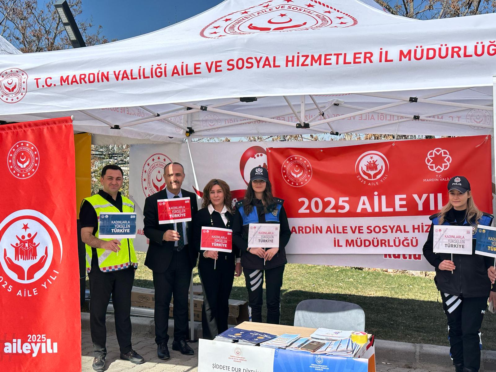 Mardin’de Aile Yılı Faaliyetleri Kapsamında Tanıtım Standı Açıldı