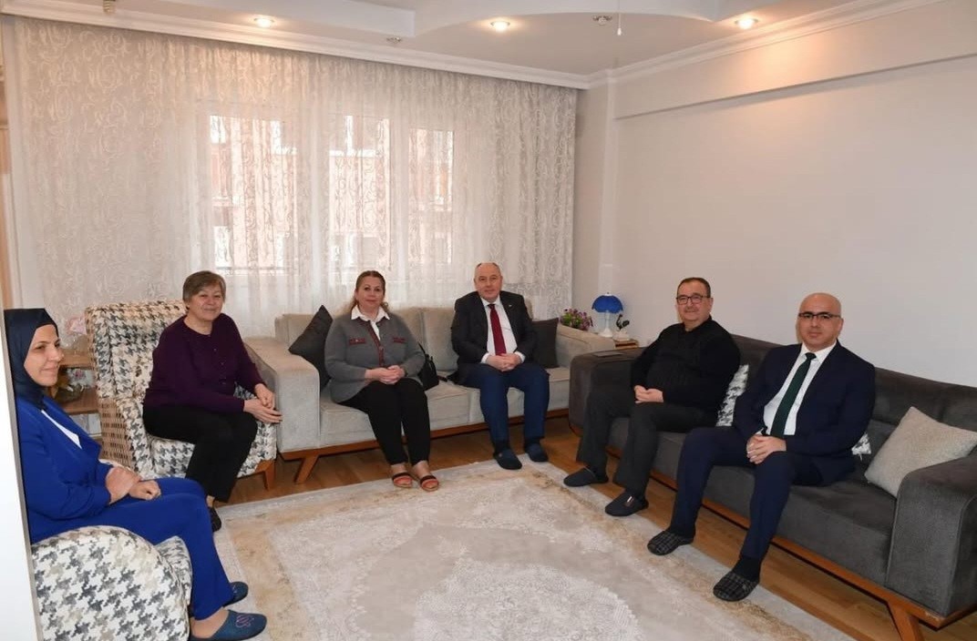 Denizli’de Evliliklerinde 50. Yılı Tamamlayan Çiftler Ziyaret Edildi