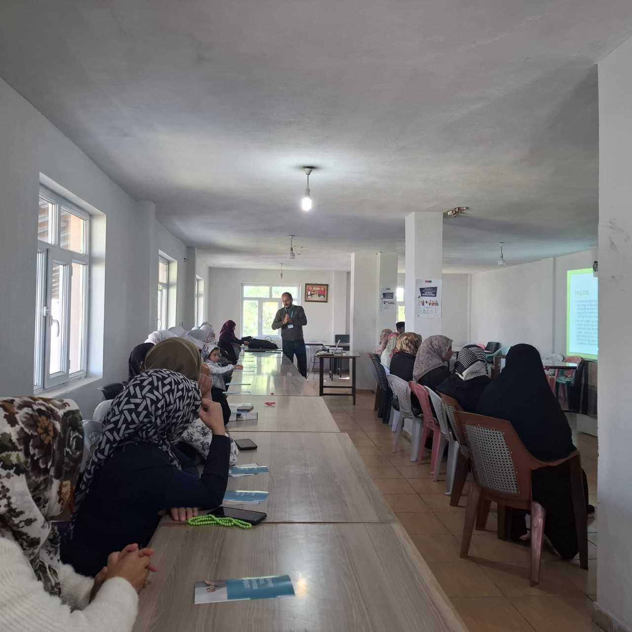 Muş Malazgirt’te Yaşlılık ve Toplumsal Hayat Konulu Seminer Düzenlendi