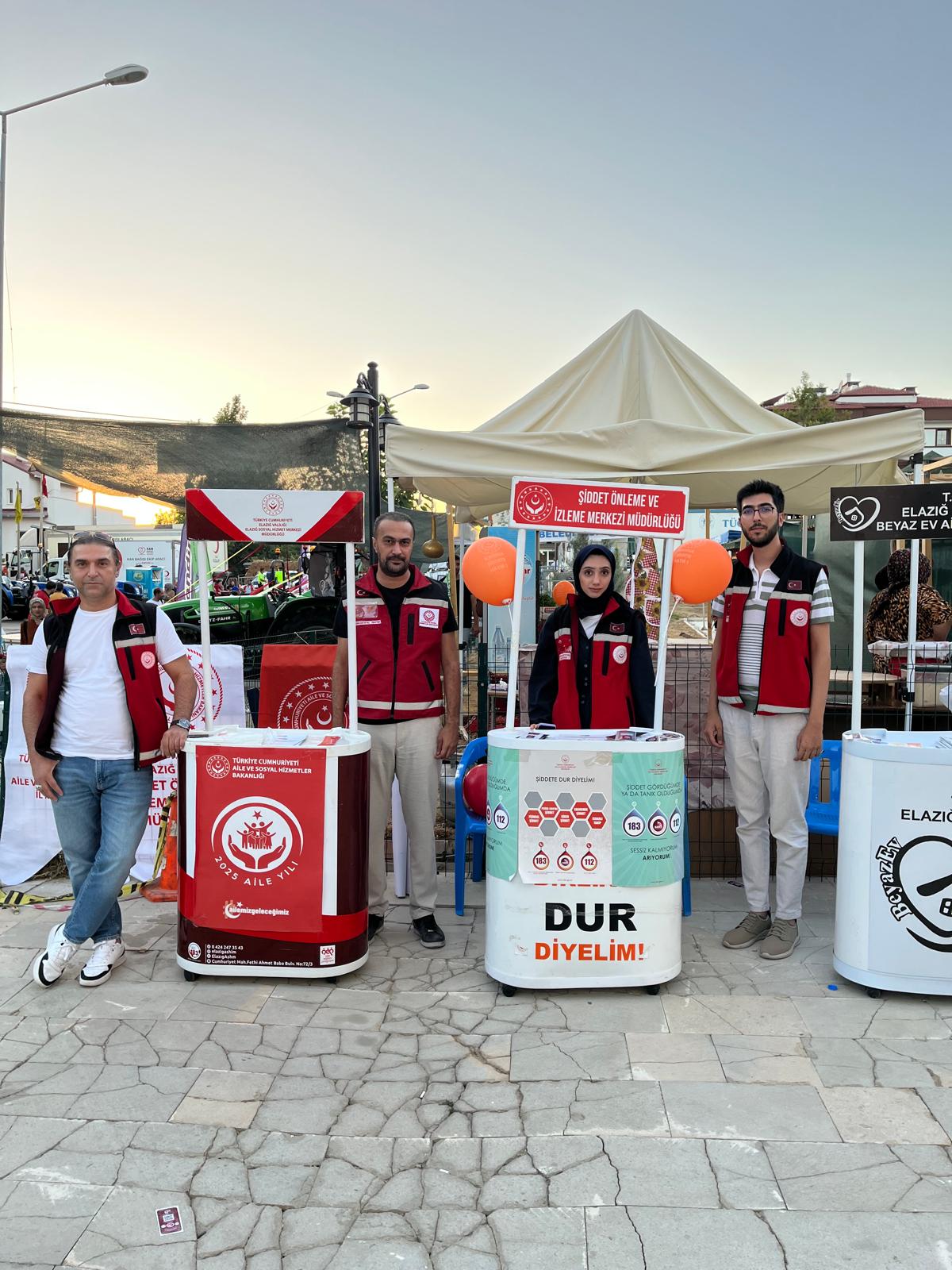  Elazığ Baskil 2. Kültür ve Kayısı Şenliklerinde Aile Yılı Tanıtım Standı Açıldı