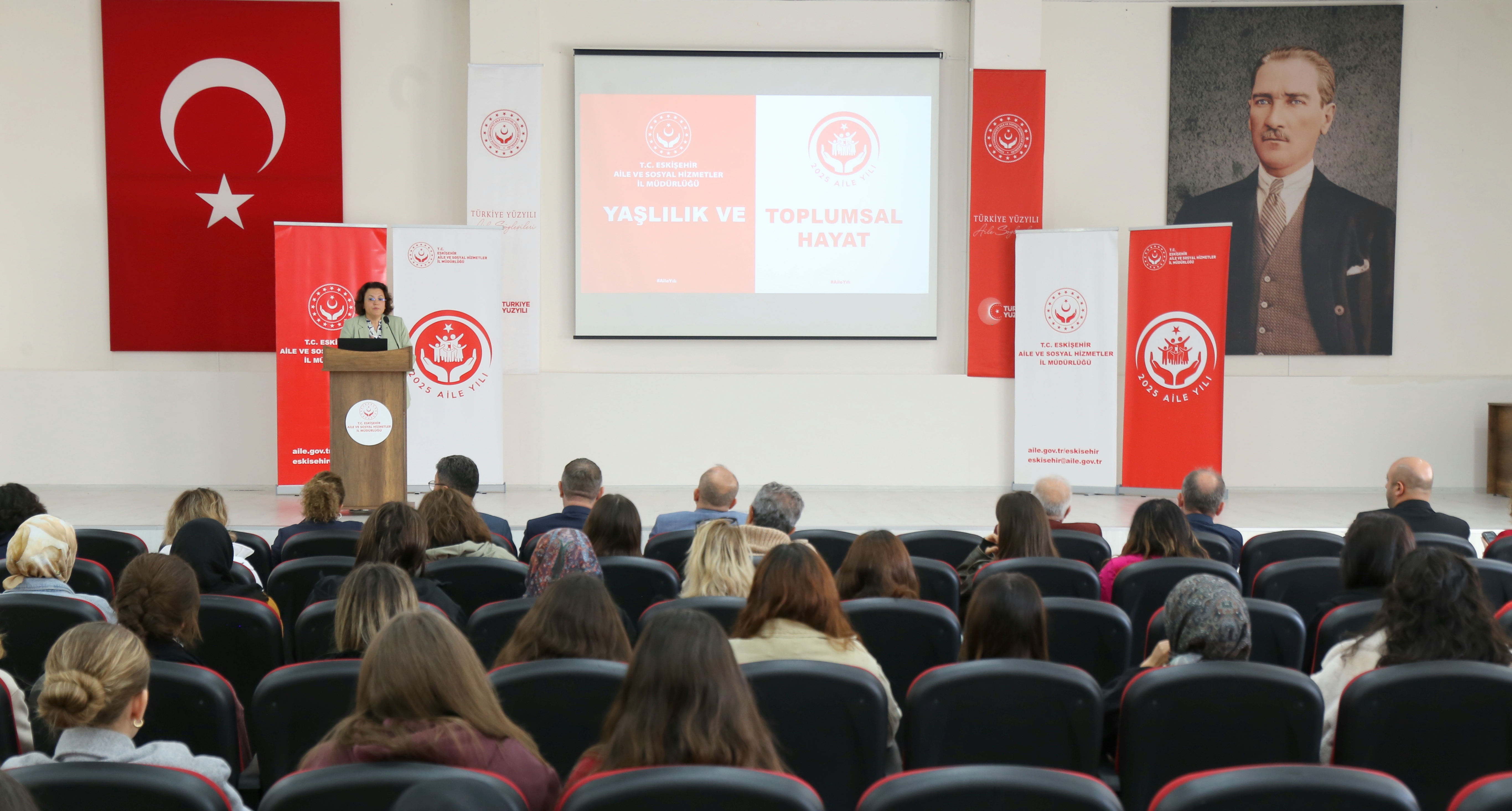 Eskişehir’de Yaşlılar Günü Münasebetiyle Yaşlılık ve Toplumsal Hayat Konulu Söyleşi Düzenlendi